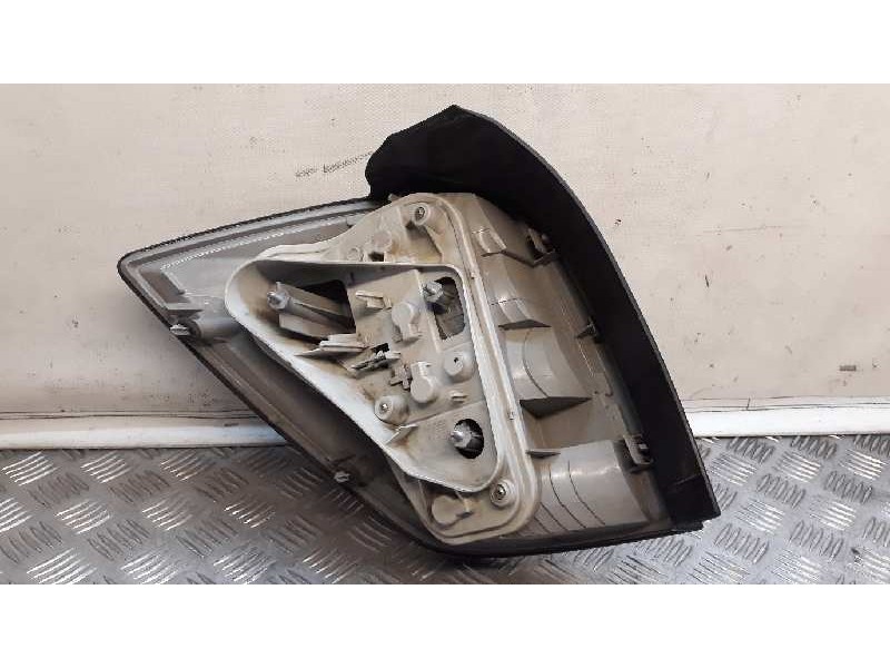 Recambio de piloto trasero derecho para opel astra h caravan sport referencia OEM IAM   