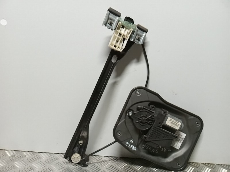 Recambio de elevalunas delantero derecho para skoda roomster (5j7) family referencia OEM IAM 5J7837462  