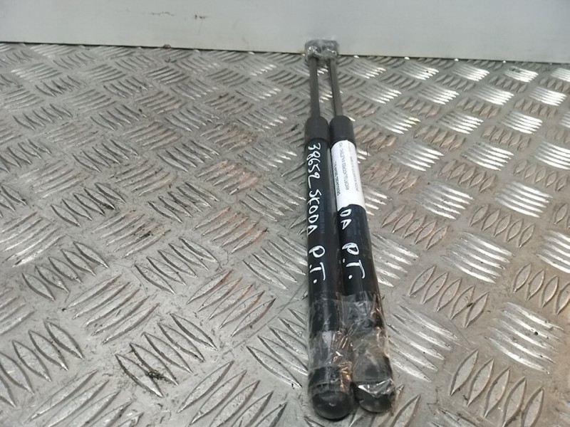 Recambio de amortiguadores maletero / porton para skoda roomster (5j7) family referencia OEM IAM 5J7827550  