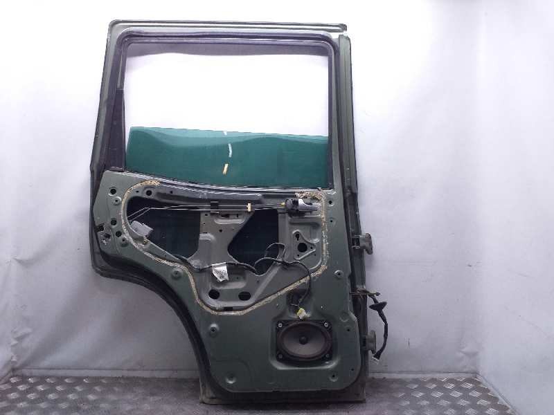 Recambio de puerta trasera izquierda para nissan terrano/terrano.ii (r20) 2.7 turbodiesel referencia OEM IAM  VERDE 