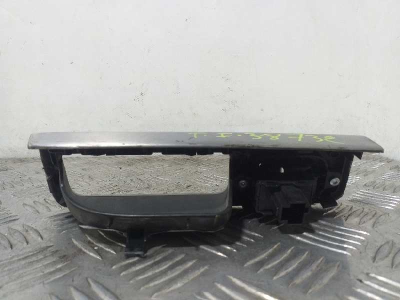 Recambio de mando elevalunas trasero izquierdo para volvo v50 familiar 2.0 d kinetic referencia OEM IAM 30658449  