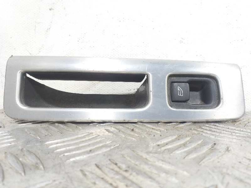 Recambio de mando elevalunas trasero derecho para volvo v50 familiar 2.0 d kinetic referencia OEM IAM 30658449  