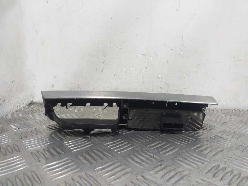 Recambio de mando elevalunas delantero izquierdo para volvo v50 familiar 2.0 d kinetic referencia OEM IAM 30773429  