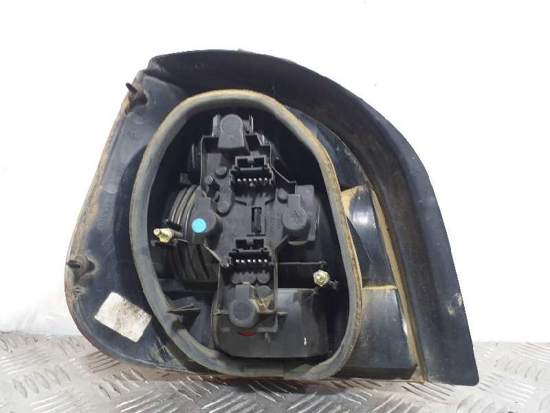 Recambio de piloto trasero derecho para renault scenic (ja..) 1.9 dci authentique referencia OEM IAM 7700428055  