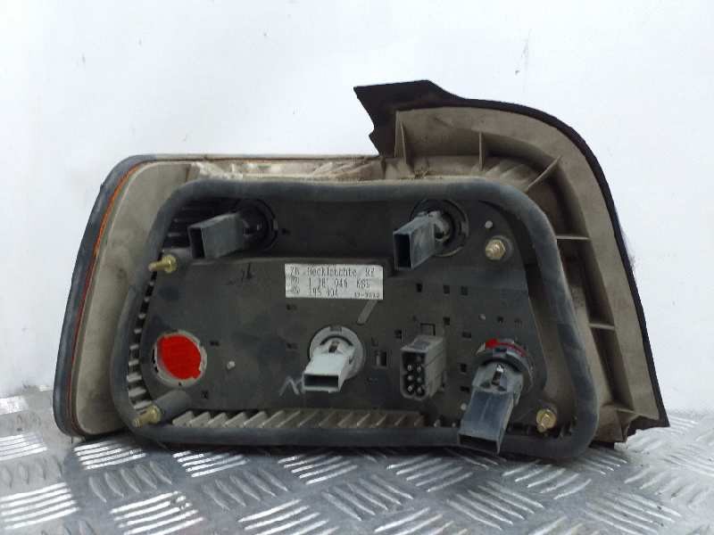 Recambio de piloto trasero derecho para bmw serie 3 coupe (e36) referencia OEM IAM   