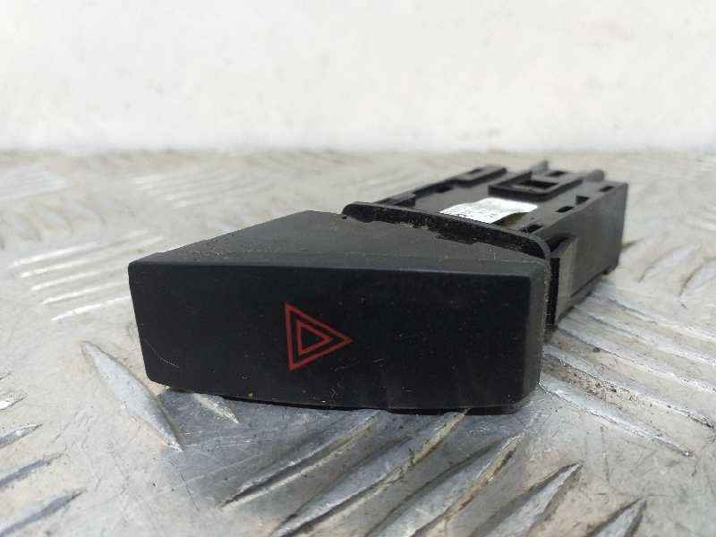 Recambio de warning para mazda 6 kombi (gh) 2.0 crtd 140cv active sw referencia OEM IAM RFY218SA0A  