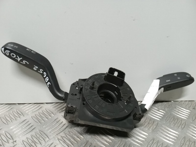 Recambio de mando multifuncion para skoda roomster (5j7) family referencia OEM IAM   