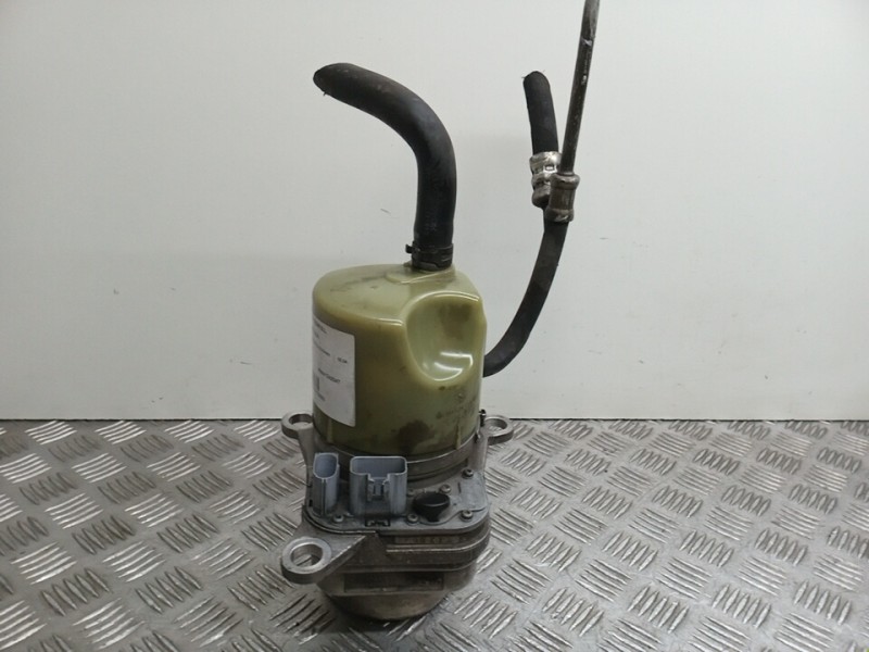 Recambio de bomba direccion para volvo v50 familiar 2.0 d kinetic referencia OEM IAM 4N513K514DJ  