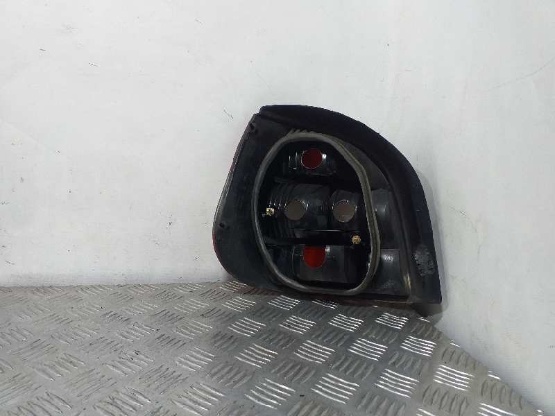 Recambio de piloto trasero derecho para renault scenic (ja..) 1.8 16v expression referencia OEM IAM    Recambio de piloto trasero derecho para renault scenic (ja..) 1.8 16v expression referencia OEM IAM