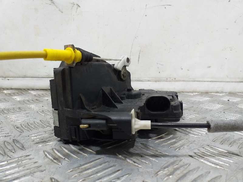 Recambio de cerradura puerta delantera derecha para bmw serie 3 berlina (e46) 320d referencia OEM IAM   