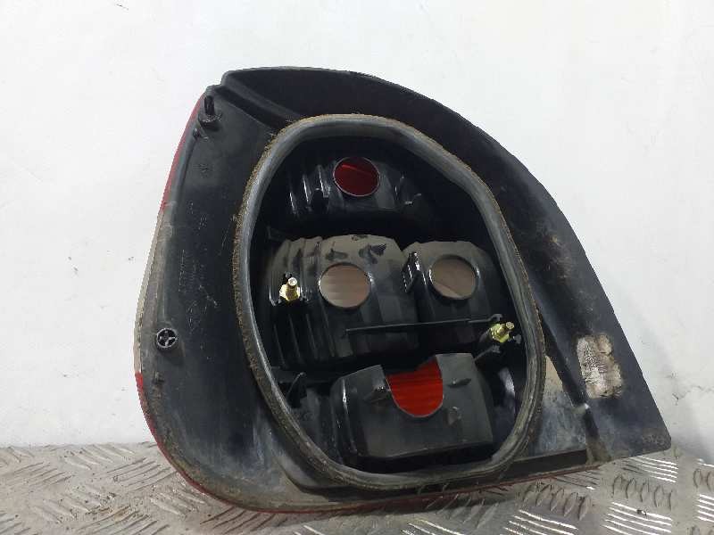 Recambio de piloto trasero derecho para renault scenic (ja..) 1.9 dci authentique referencia OEM IAM 7700428055  