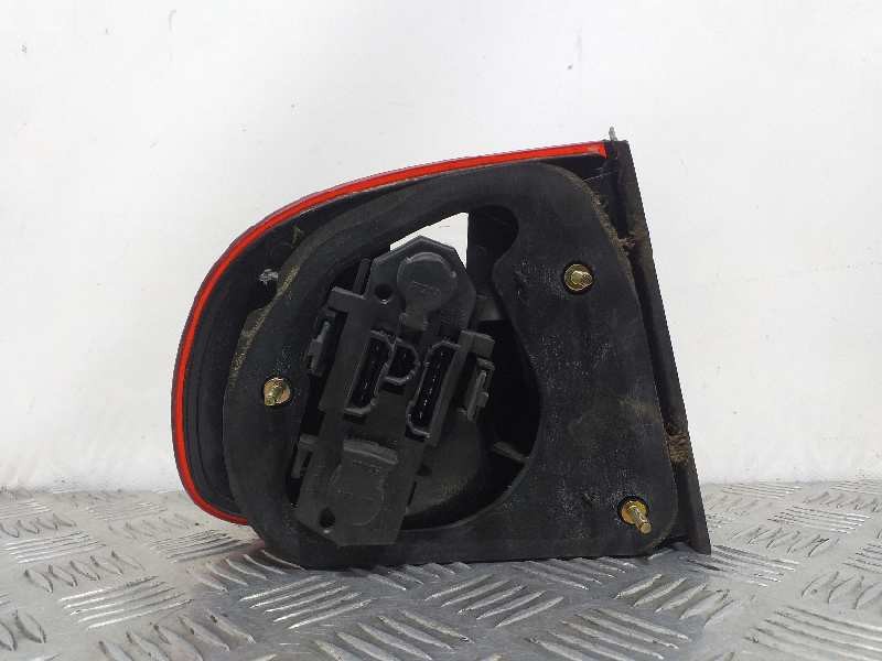 Recambio de piloto trasero derecho para seat toledo (1m2) signo referencia OEM IAM 1M5945112  