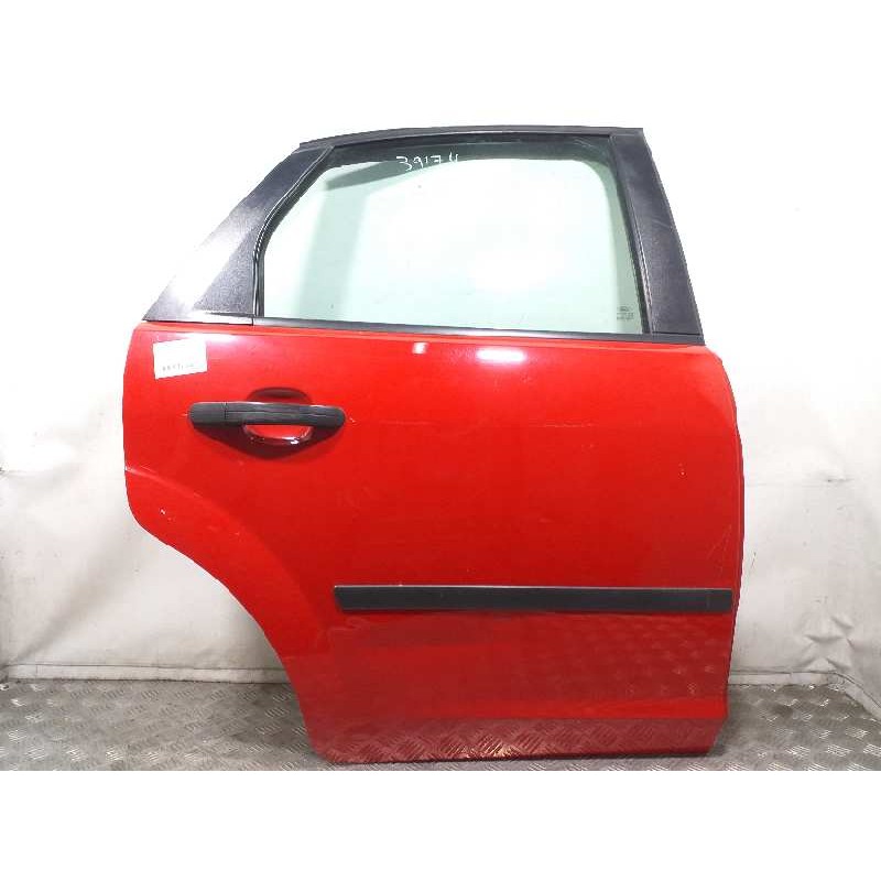 Recambio de puerta trasera derecha para ford focus berlina (cap) ghia referencia OEM IAM 1505762 ROJO 