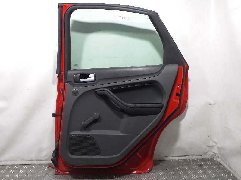 Recambio de puerta trasera derecha para ford focus berlina (cap) ghia referencia OEM IAM 1505762 ROJO 