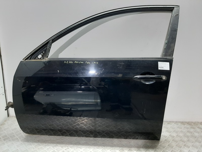 Recambio de puerta delantera izquierda para nissan primera berlina (p12) acenta referencia OEM IAM 80101BA030 NEGRO 