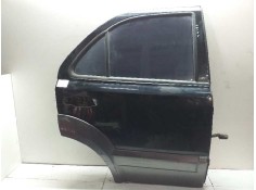 Recambio de puerta trasera derecha para kia sorento 2.5 crdi ex referencia OEM IAM 770043E100 NEGRO 