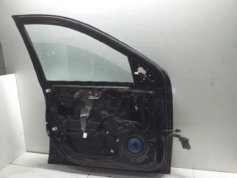 Recambio de puerta delantera izquierda para kia sorento 2.5 crdi ex referencia OEM IAM 760033E100 NEGRO 
