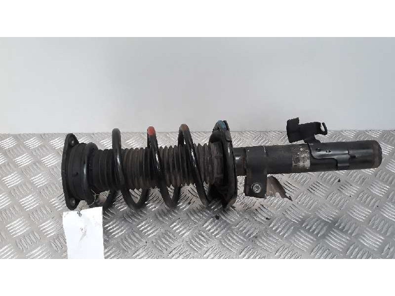 Recambio de amortiguador delantero izquierdo para ford focus berlina (cap) ghia referencia OEM IAM 1681215  