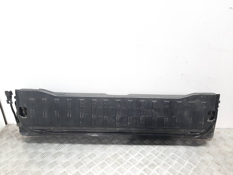 Recambio de tapa maletero para volvo xc90 d5 kinetic referencia OEM IAM  NEGRO 