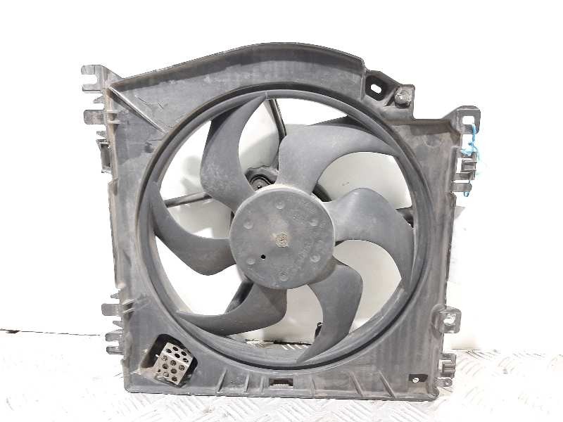 Recambio de electroventilador para renault clio iii authentique referencia OEM IAM 8200748439  
