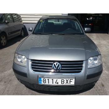 VOLKSWAGEN PASSAT BERLINA (3B3)