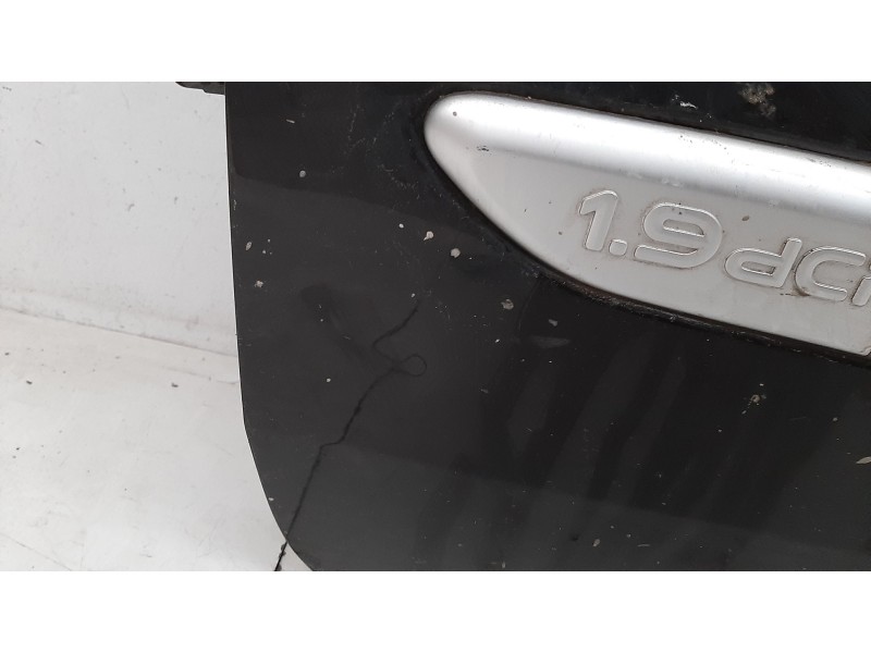 Recambio de puerta delantera izquierda para renault laguna ii grandtour (kg0) dynamique luxe referencia OEM IAM  NEGRO 