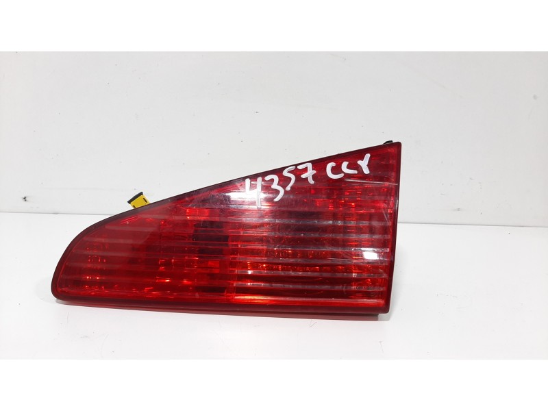 Recambio de piloto porton trasero derecho para peugeot 607 (s1) pack referencia OEM IAM   