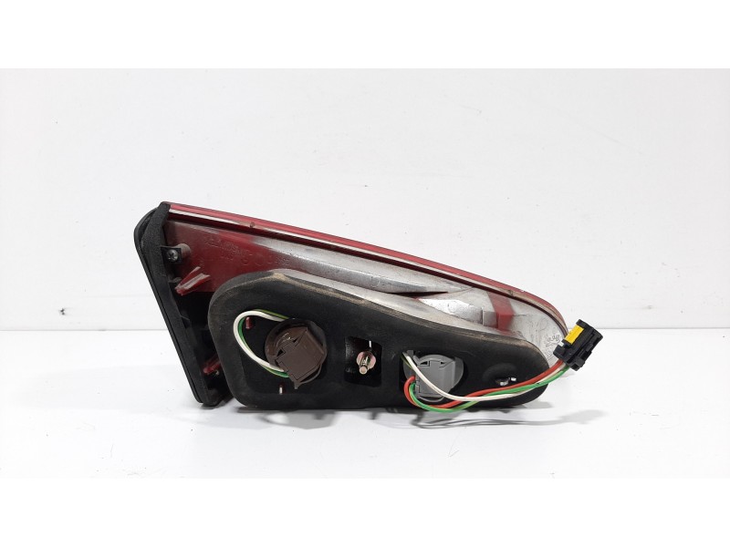 Recambio de piloto porton trasero derecho para peugeot 607 (s1) pack referencia OEM IAM   