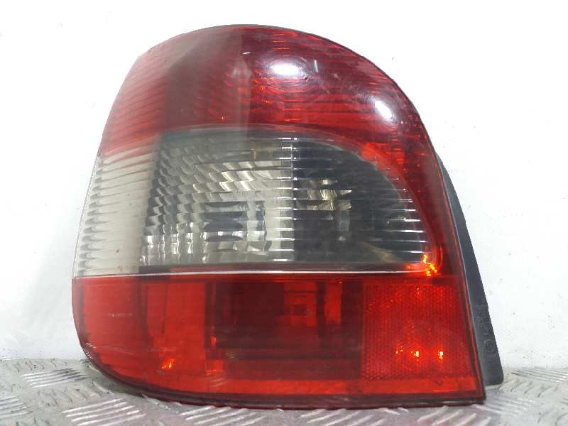 Recambio de piloto trasero izquierdo para renault scenic (ja..) 1.6 16v rt referencia OEM IAM 7700428054  