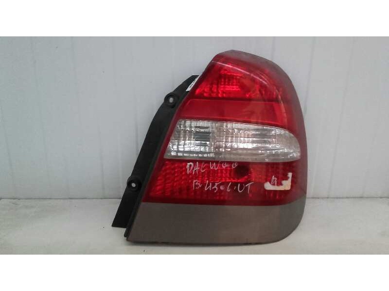 Recambio de piloto trasero derecho para daewoo nubira berlina 2.0 cat referencia OEM IAM   