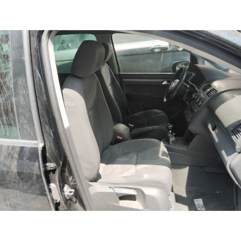 VOLKSWAGEN TOURAN (1T1, 1T2) - imagen 5