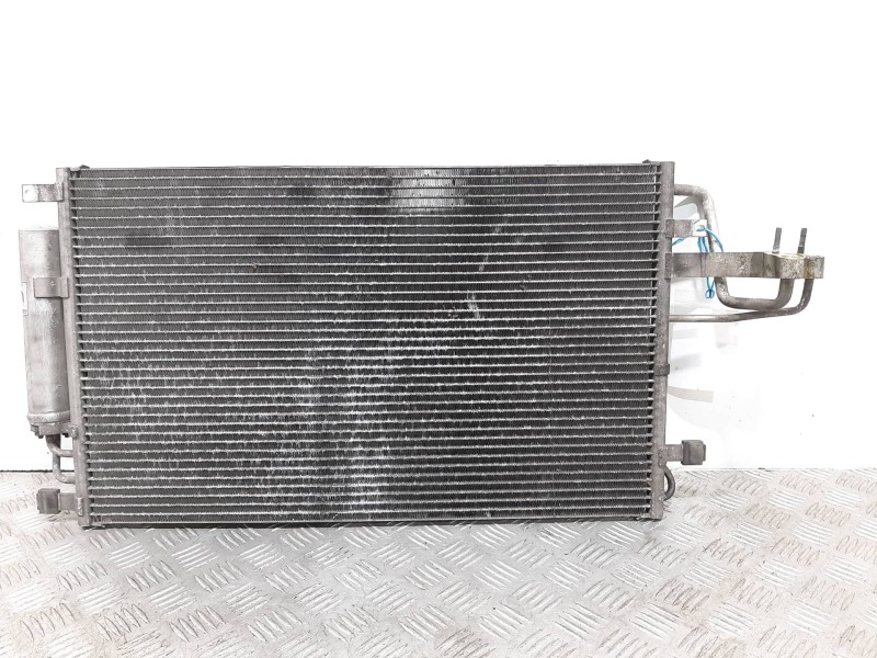 Recambio de condensador / radiador aire acondicionado para kia sportage ex referencia OEM IAM 976062E000  