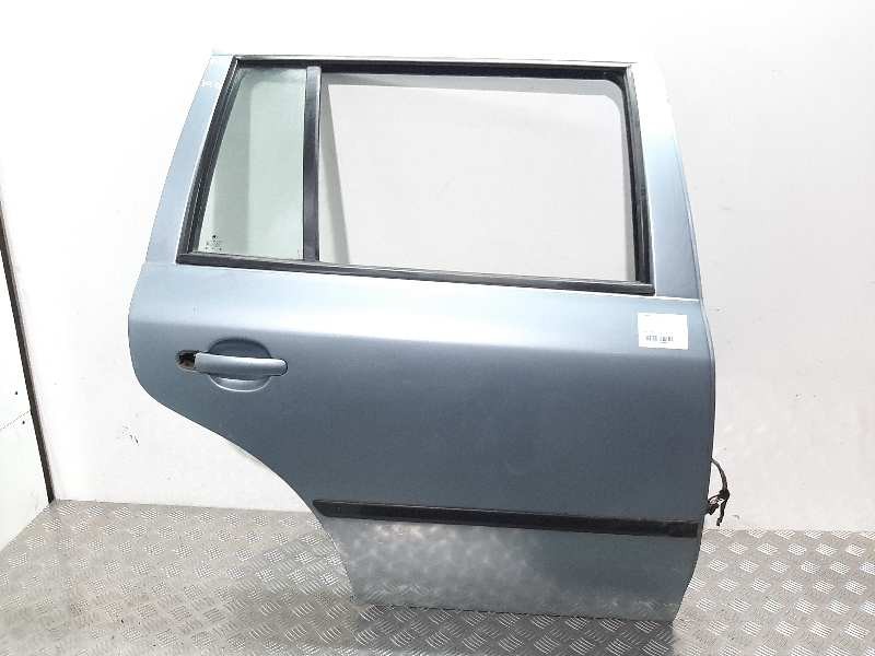 Recambio de puerta trasera derecha para skoda octavia berlina (1u2) ambiente referencia OEM IAM 1U4833056 GRIS 