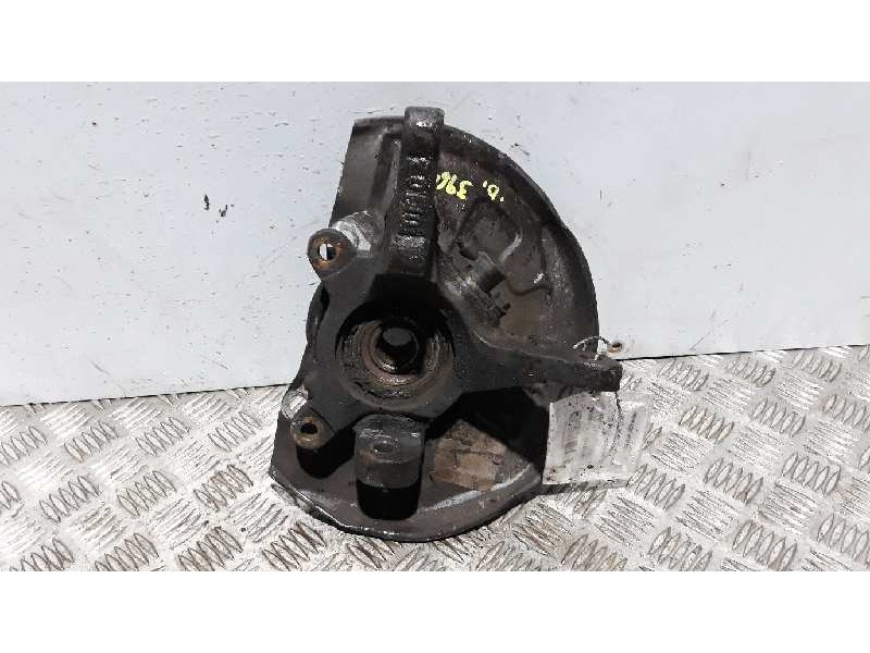 Recambio de mangueta delantera derecha para volvo s40 berlina 1.6 referencia OEM IAM 30884173  