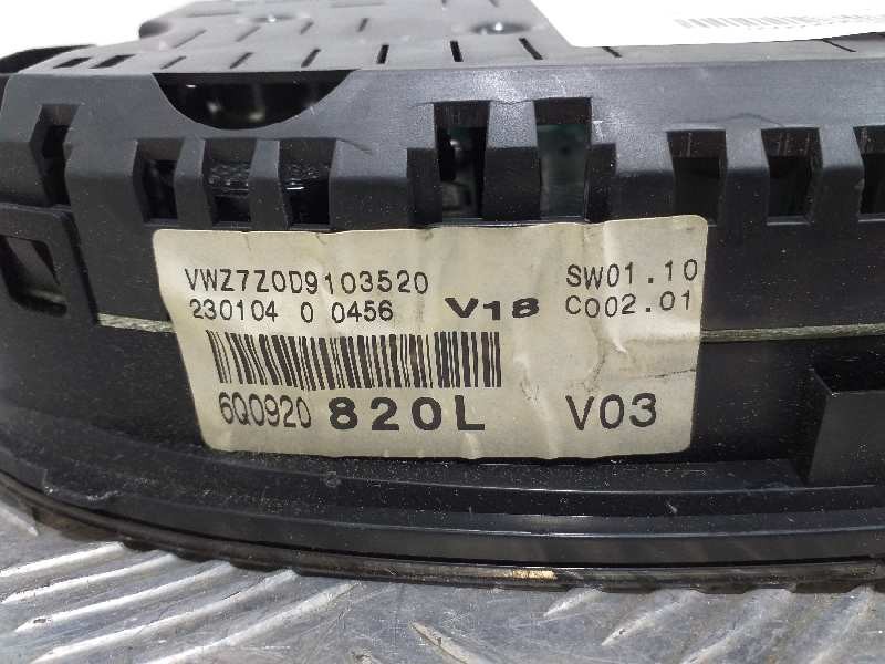 Recambio de cuadro instrumentos para volkswagen polo (9n1) match referencia OEM IAM   