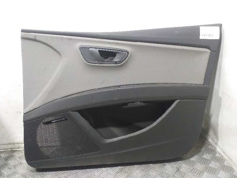 Recambio de tapizado delantero derecho para seat leon st (5f8) x-perience 4drive referencia OEM IAM 137223  