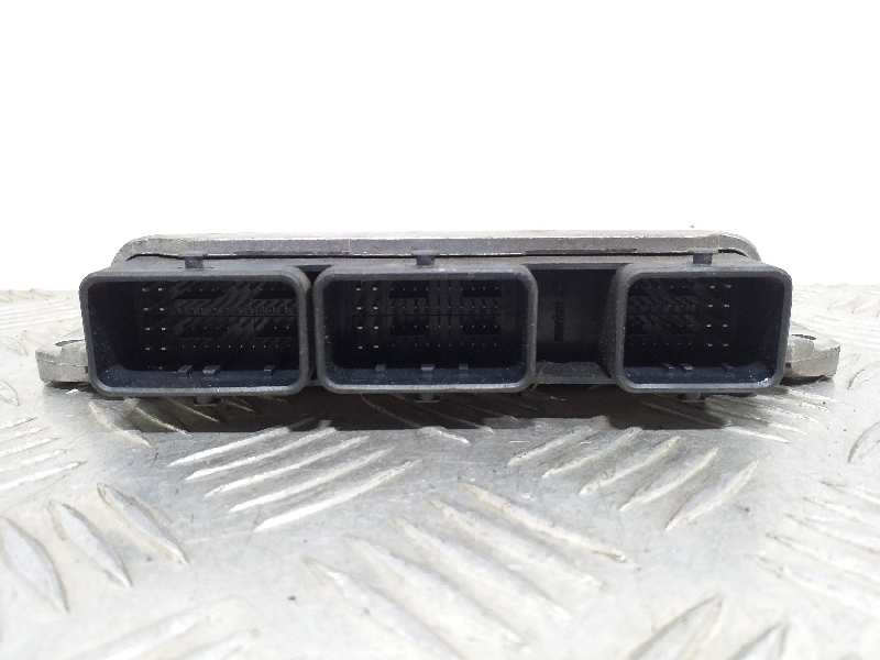Recambio de centralita motor uce para renault scenic ii authentique referencia OEM IAM 8200509516  