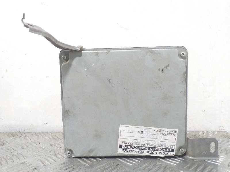 Recambio de centralita motor uce para toyota avensis berlina (t25) referencia OEM IAM 8966105A40  