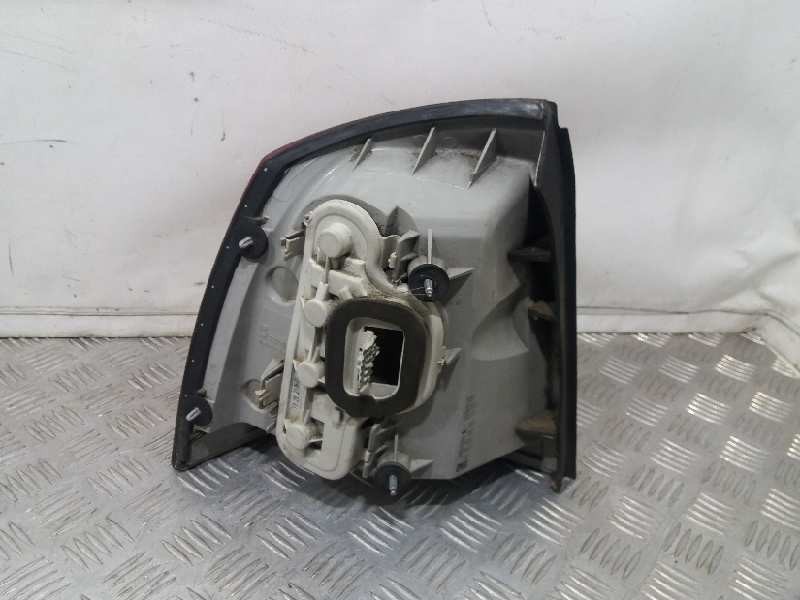 Recambio de piloto trasero derecho para opel astra g berlina club referencia OEM IAM   