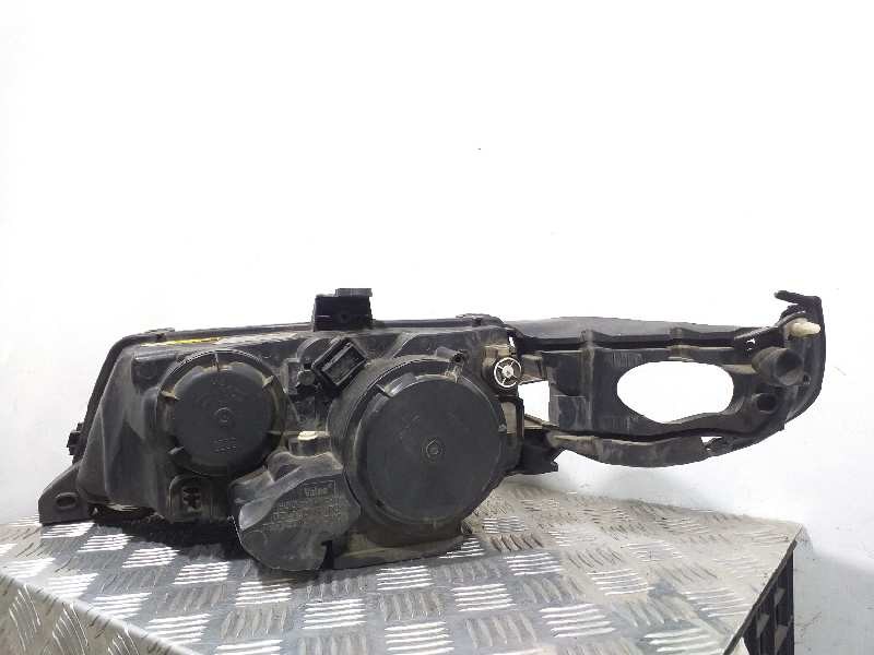 Recambio de faro derecho para saab 9-5 sedán 2.0 t e ecopower referencia OEM IAM 89008307  