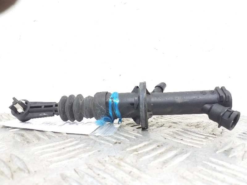 Recambio de bombin embrague para renault megane iii sport tourer emotion referencia OEM IAM   
