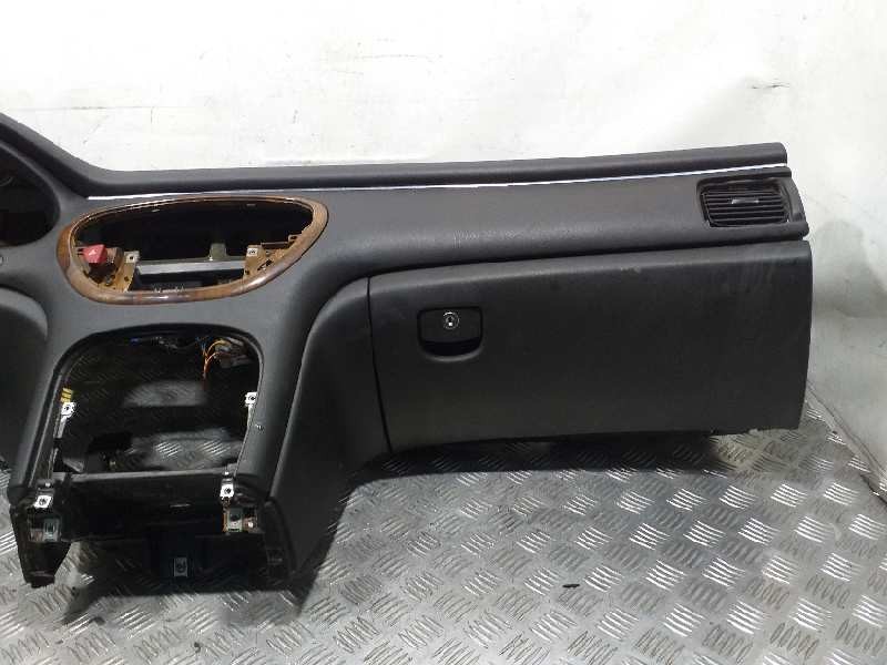 Recambio de salpicadero para peugeot 407 referencia OEM IAM   