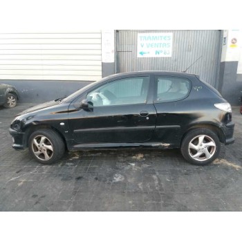 PEUGEOT 206 BERLINA