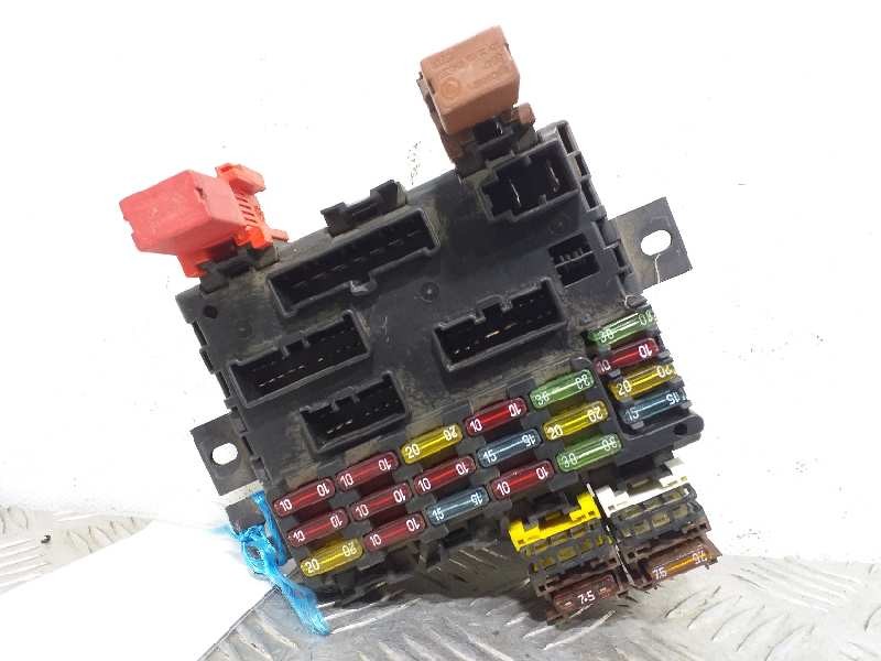 Recambio de caja reles / fusibles para fiat multipla (186) jtd 105 elx referencia OEM IAM 46517276A22   Recambio de caja reles / fusibles para fiat multipla (186) jtd 105 elx referencia OEM IAM 46517276A22