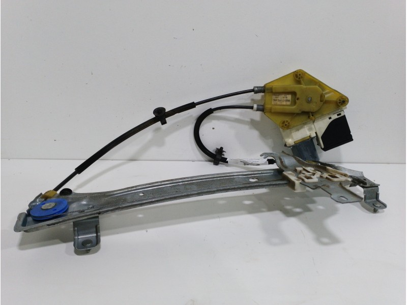 Recambio de elevalunas trasero izquierdo para renault megane iii berlina 5 p dynamique referencia OEM IAM 827210003R  