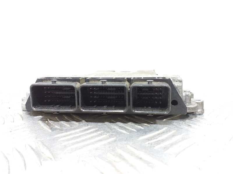 Recambio de centralita motor uce para renault megane iii berlina 5 p dynamique referencia OEM IAM 0281015676 237100055R 23710011
