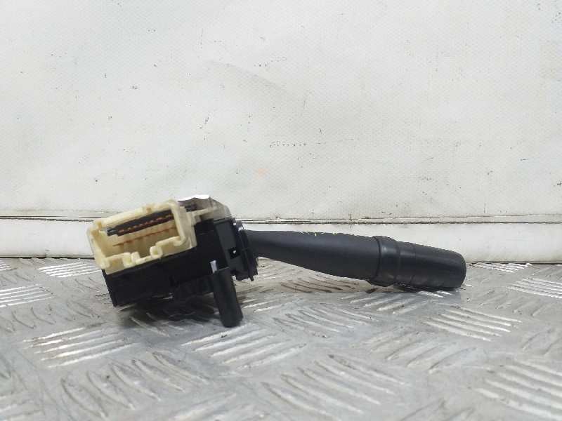 Recambio de mando intermitentes para toyota avensis berlina (t25) 2.2 d-4d executive berlina (5-ptas.) referencia OEM IAM 173650