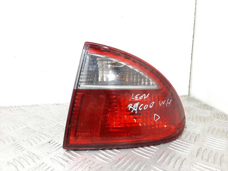 Recambio de piloto trasero derecho para seat leon (1m1) signo referencia OEM IAM 1M6945112  