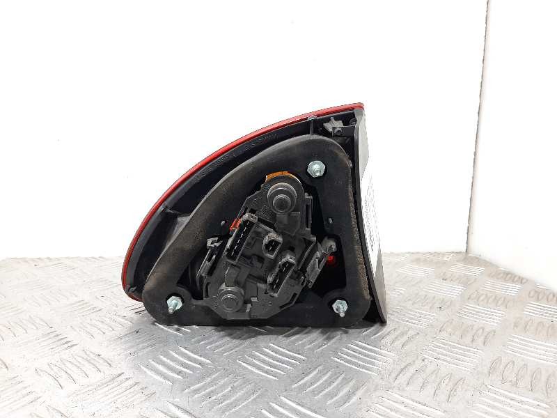 Recambio de piloto trasero derecho para seat leon (1m1) signo referencia OEM IAM 1M6945112  