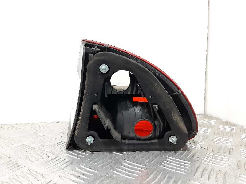 Recambio de piloto trasero izquierdo para seat leon (1m1) signo referencia OEM IAM 1M6945111  